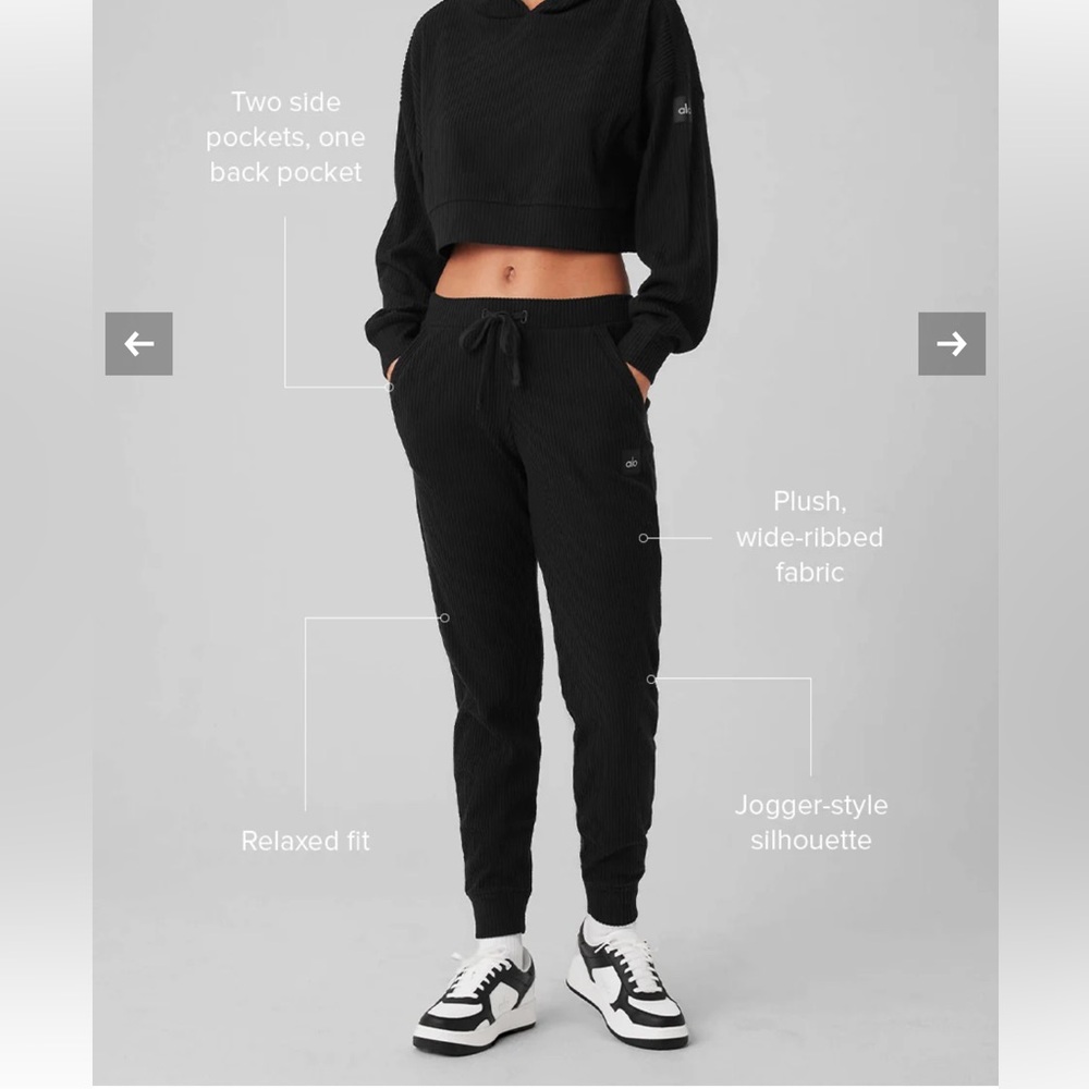 Muse Sweats